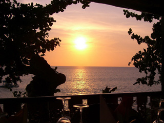 テラスからの夕景