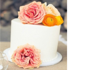 白で統一されたチャペル