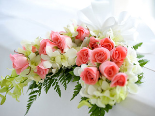 白で統一されたチャペル