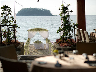 ビーチの挙式会場